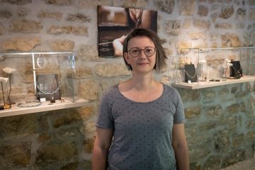 Handwerk  / Goldschmiedin Annick Mersch erklärt, warum Silber wie eine Diva ist und wie sie mit Edelsteinen arbeitet