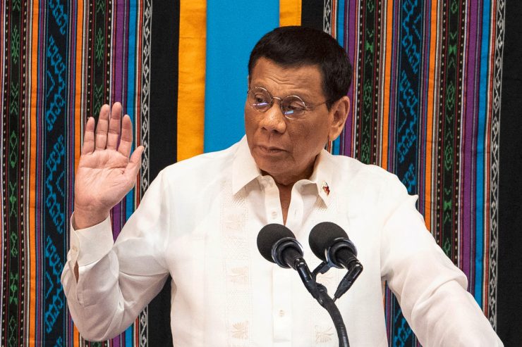 Philippinen / Präsident Duterte kündigt überraschend Rückzug an