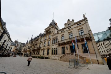 Infoveranstaltung / Luxemburgs neue Verfassung stellt sich dem Volk: Abgeordnete präsentieren Änderungen