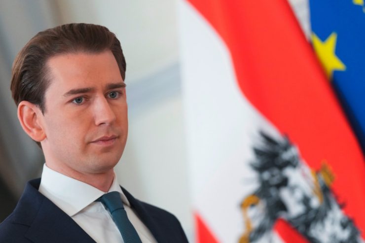 Österreich / Vom Bundeskanzler zum Schattenkanzler? Kurz tritt ab und bleibt