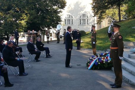 Großherzog Henri bei der Zeremonie am  „Kanounenhiwwel“