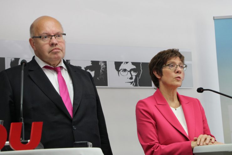 Deutschland / Peter Altmaier und Annegret Kramp-Karrenbauer verzichten auf Bundestagsmandate