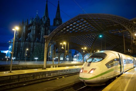 „DiscoverEU“ / EU-Kommission verschenkt 60.000 Zugtickets an junge Europäer