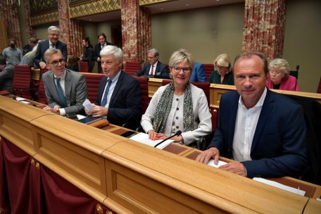 Parlament / „Staatsmännisch“ bis „Sonntagsrede“: Parteien reagieren auf Rede zur Lage der Nation