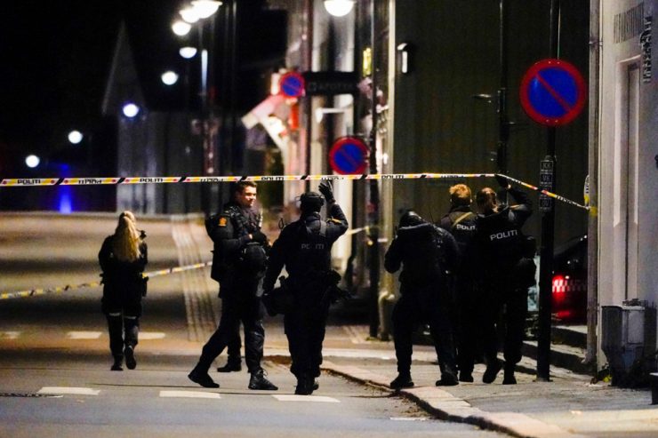 Land im Schock / Mann schießt mit Pfeil und Bogen auf Menschen in Norwegen – fünf Tote und zwei Verletzte