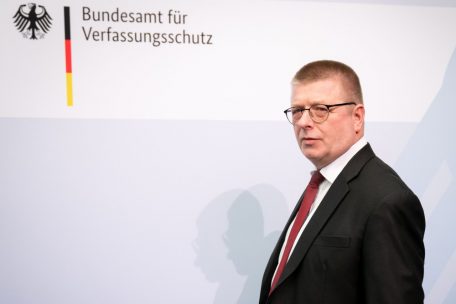 Deutschland / Zehn-Jahres-Bilanz zu NSU-Konsequenzen: „Mit Verlaub, das reicht nicht“