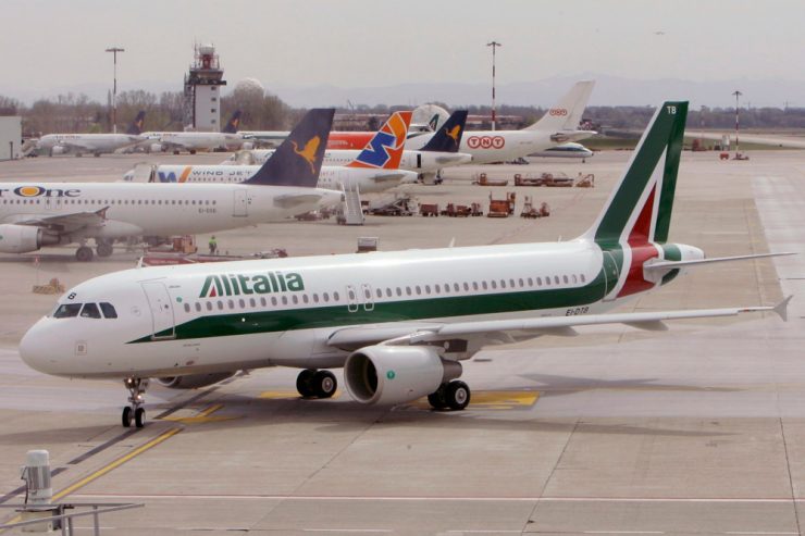 Luftfahrt in Italien / Alitalia hebt zu ihrem letzten Flug ab