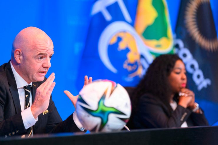 Fußball / Europäische Verbände erwägen im WM-Streit Austritt aus FIFA