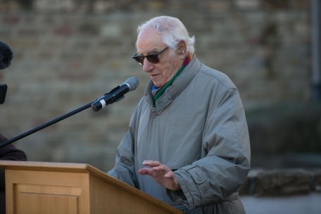 Gaston Herz hat seine ganze Familie im Holocaust verloren. Er fühlt sich auch 80 Jahre später dem Heimatort tief verbunden.