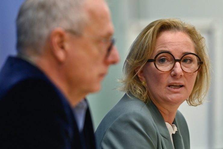 Corona in Luxemburg  / Paulette Lenert: „Wir sind in der vierten Welle“