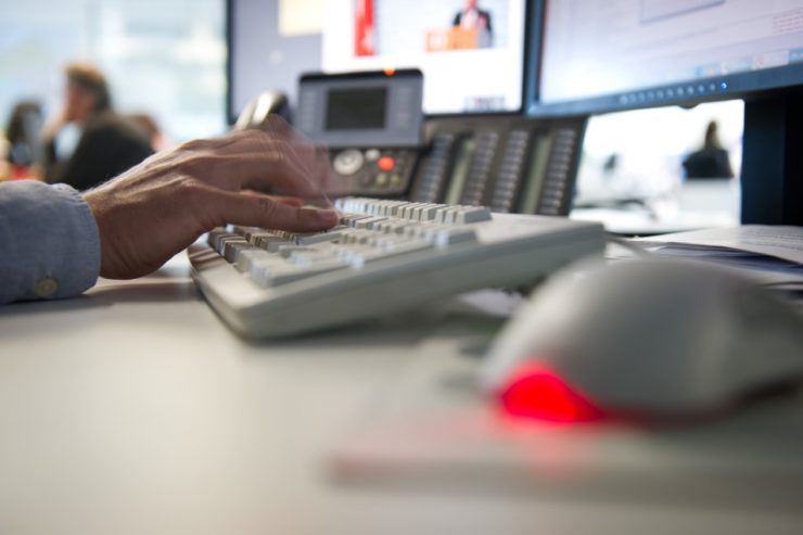 Ultimatum / Gewerkschaften stoßen mit Kritik an Covid-Check am Arbeitsplatz weiter auf taube Ohren