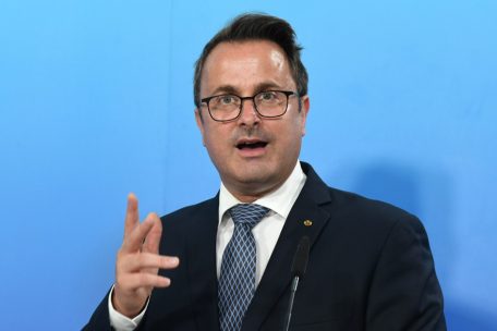 Bettels Abschlussarbeit / Plagiatsjäger Pol Reuter: „Mehr als drei Viertel aller Wörter der Arbeit wurden kopiert“