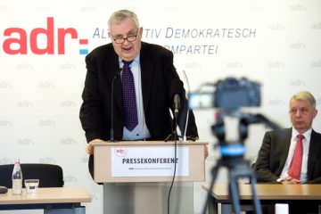 Verkehr / ADR fordert den „Grünen Pfeil“ und Abschaffung der „Altersdiskriminierung“