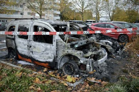 Diese Autos sind am Donnerstagmorgen in Esch ein Raub der Flammen geworden