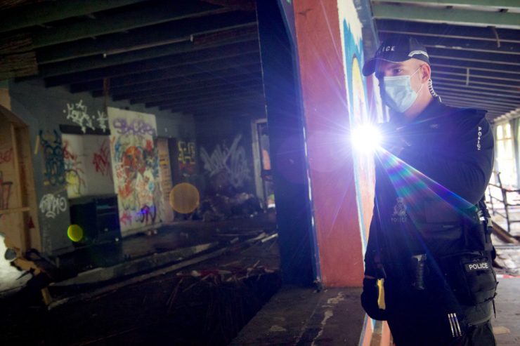 Luxemburg-Eich / Brand in unbewohntem Haus: Polizei rettet Betrunkenen 