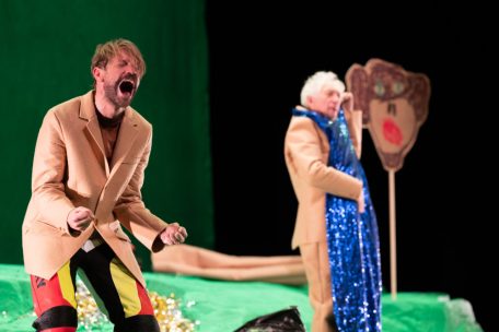 Théâtre / Combats et métamorphoses de deux hommes: Franz Kafka et Edouard Louis au „Escher Theater“