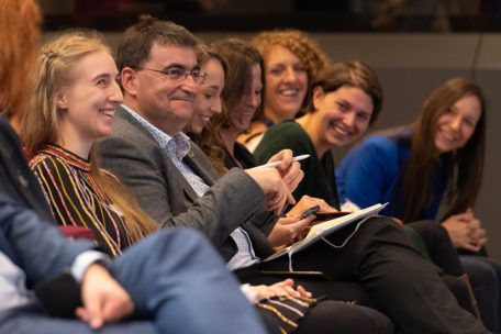 Ombudsman Charel Schmit und die AEF-Mitarbeiterinnen