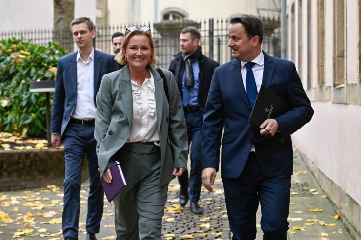 „Verbreitung drosseln“ / Nach Booster-Impfung für alle – weitere Maßnahmen nicht ausgeschlossen