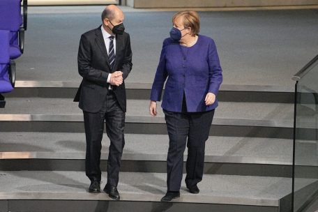 Deutschland / Wird der Koalitionsvertrag schon am Dienstag fertig?