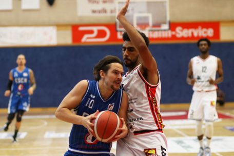 Der Escher Pit Biever (Nr. 10) gehört in der Luxembourg Basketball League derzeit zu den besten luxemburgischen Scorern