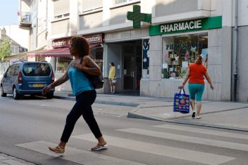 Impfstrategie / Apotheker wollen helfen – und befürchten räumlichen und personellen Engpass