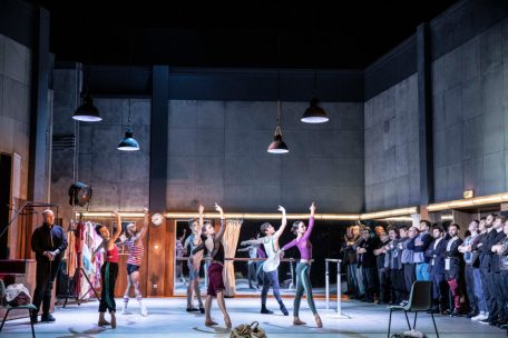 Alain spannt den Bogen / Fischers Freunde und Mutters Schützlinge