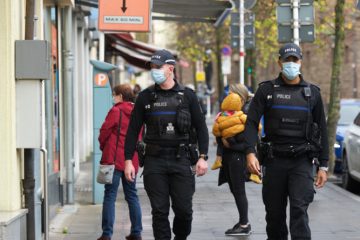 Howald / Mann mit Messer überfällt Lebensmittelgeschäft in Howald