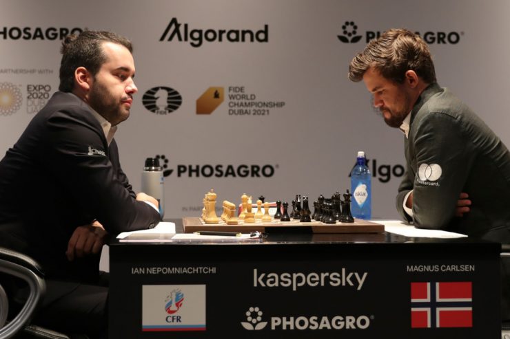 Schach-WM / Weiter kein Sieger: Carlsen und Nepomnjaschtschi üben sich im Geduldsspiel