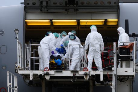 Deutschland / Rauer Wind für Ungeimpfte – im Raum stehen strenge Kontaktbeschränkungen und Impfpflicht