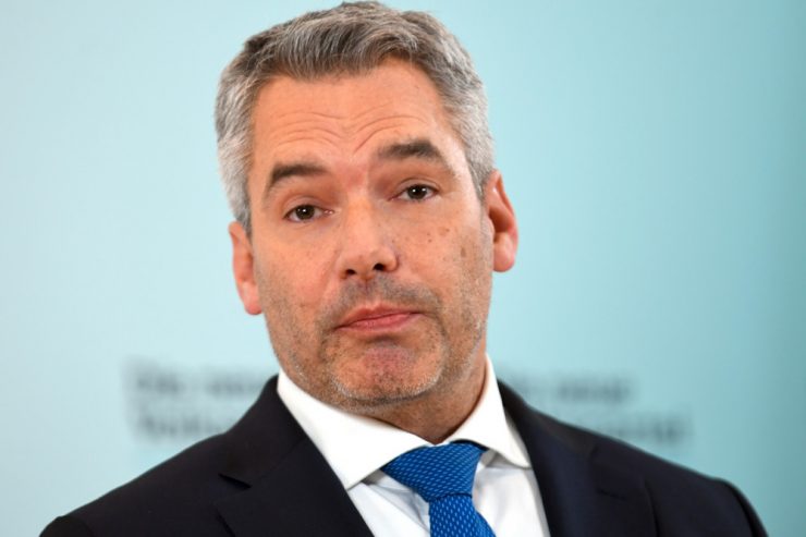 Umbildung der Regierung / Österreich mit neuem Kanzler: Innenminister wird Regierungschef
