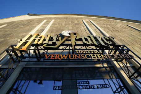 Theater / „Harry Potter“ feiert Premiere in Hamburg