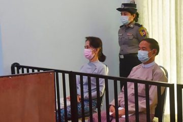 Myanmar / Friedensnobelpreisträgerin Suu Kyi wird zu vier Jahren Haft verurteilt