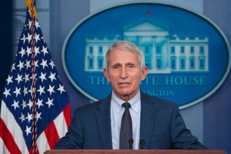 USA / Fauci: Omikron „nahezu sicher“ nicht schlimmer als Delta-Variante
