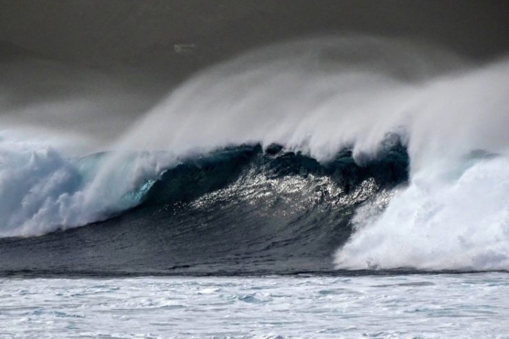 Pandemie / Wand statt Welle: Was Omikron für Luxemburg bedeuten könnte