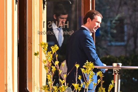 Österreich / Neue Enthüllungen zeichnen ein immer übleres Sittenbild der Kurz-Seilschaft