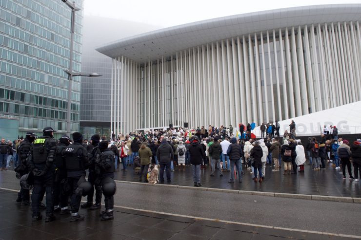 Neujahr / Luxemburgs Schwurbler planen Silvesterparty vor der Philharmonie