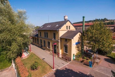 Das Dokumentationszentrum für Migrationen befindet sich im 1897 erbauten Bahnhof von Düdelingen, in unmittelbarer Nähe des italienischen Viertels