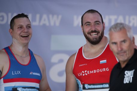Mehr noch als die sportlichen Erfolge haben Tom Habscheid die Begegnungen mit anderen Sportlern geprägt: Hier im Jahr 2019 beim Shootout mit Bob Bertemes