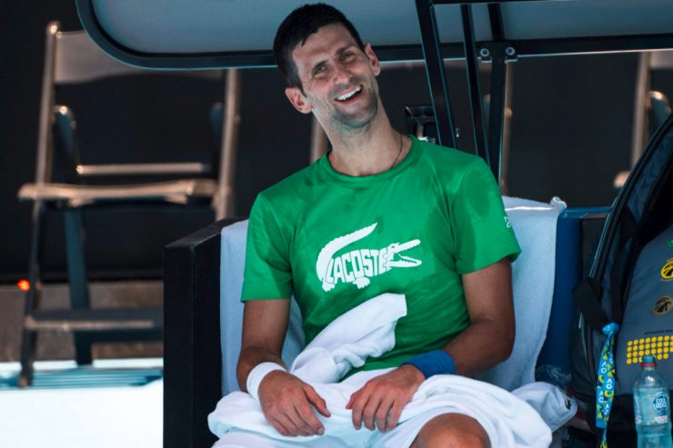 Tennis / Djokovic noch immer in Melbourne – die Unruhe auch