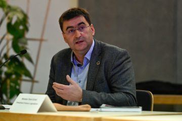 Ombudsmann Charel Schmit / „Eltern sollten sich überlegen, wohin sie ihre Kinder mitnehmen“