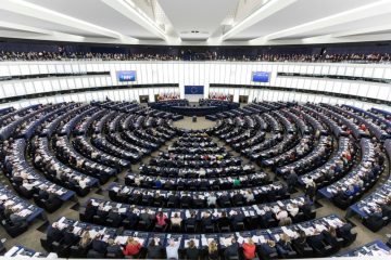 EU-Parlament / Absprache der drei großen ärgert die kleinen Fraktionen