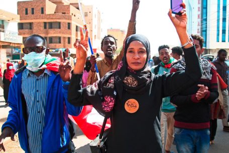Im Sudan kommt es regelmäßig zu Massenprotesten, die das Militär genauso regelmäßig blutig niederschlägt