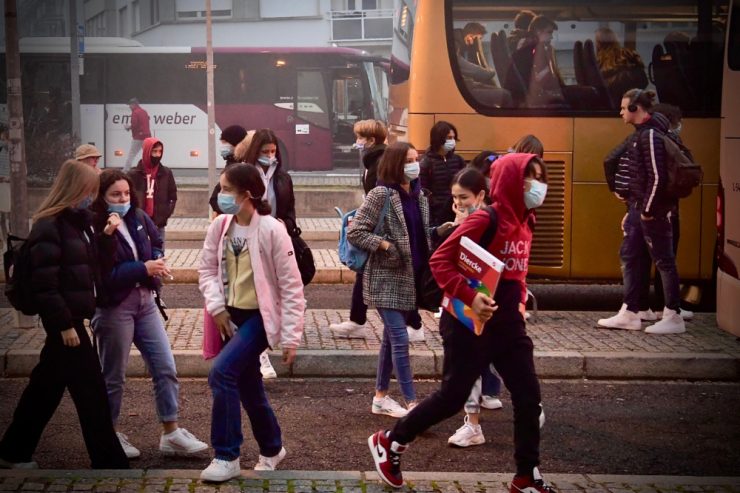 Bildung und Corona / An den Schulen in Luxemburg sind alle nervös: Steil steigende Fallzahlen und Angst vor Durchseuchung