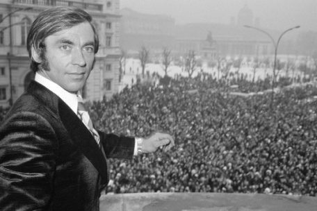 Kolumne / Aus den Fugen geraten: Petz Lahure über den Fall Karl Schranz und die Massenhysterie, die er auslöste 