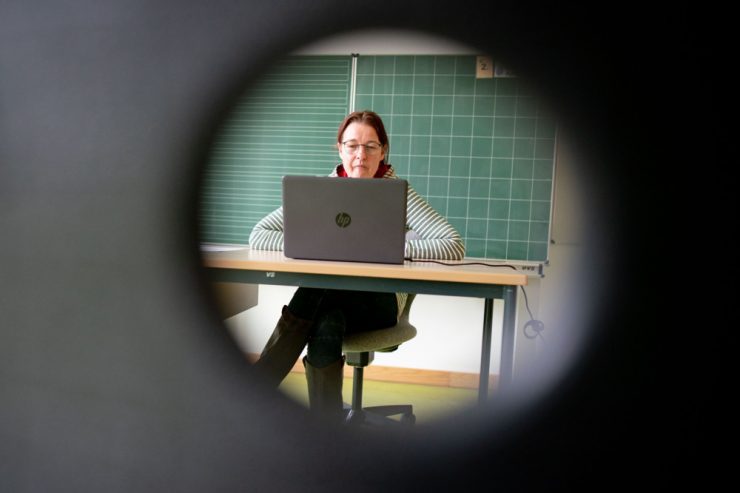 Übergriffige Briefe / Wirre Corona-Mails an Schulen: „Fast alle haben sich im Ton vergriffen“