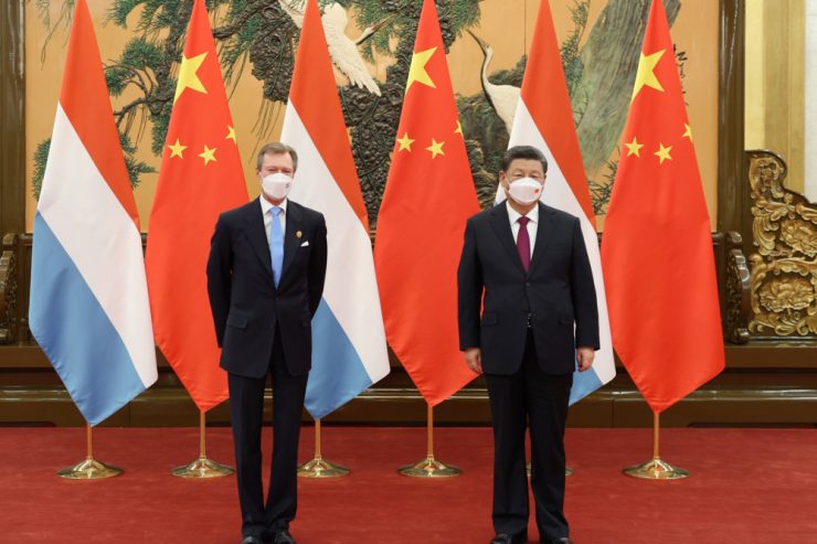 Kein Boykott / Chinas Präsident Xi empfängt Großherzog Henri und andere internationale Vertreter zu üppigem Bankett
