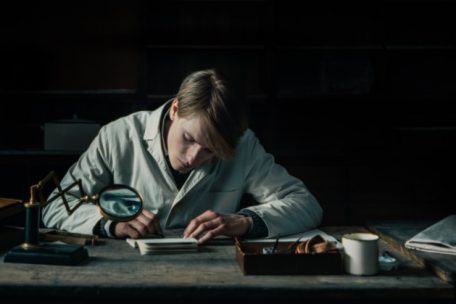 Présenté d’abord à la Berlinale, le très attendu „Der Passfälscher“ sera aussi projeté lors du LuxFilmFest