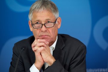 Selbsttest / Polizeiminister Henri Kox positiv auf Coronavirus getestet