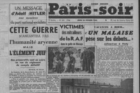 Auf der Titelseite des Paris-soir wird Hitlers Botschaft vom 24.2.1942 angekündigt und auf S. 8 reproduziert. Die Betonung liegt auf der „Ausrottung“ der Juden.