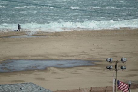 „Footnote“ von Yang Zhengfan